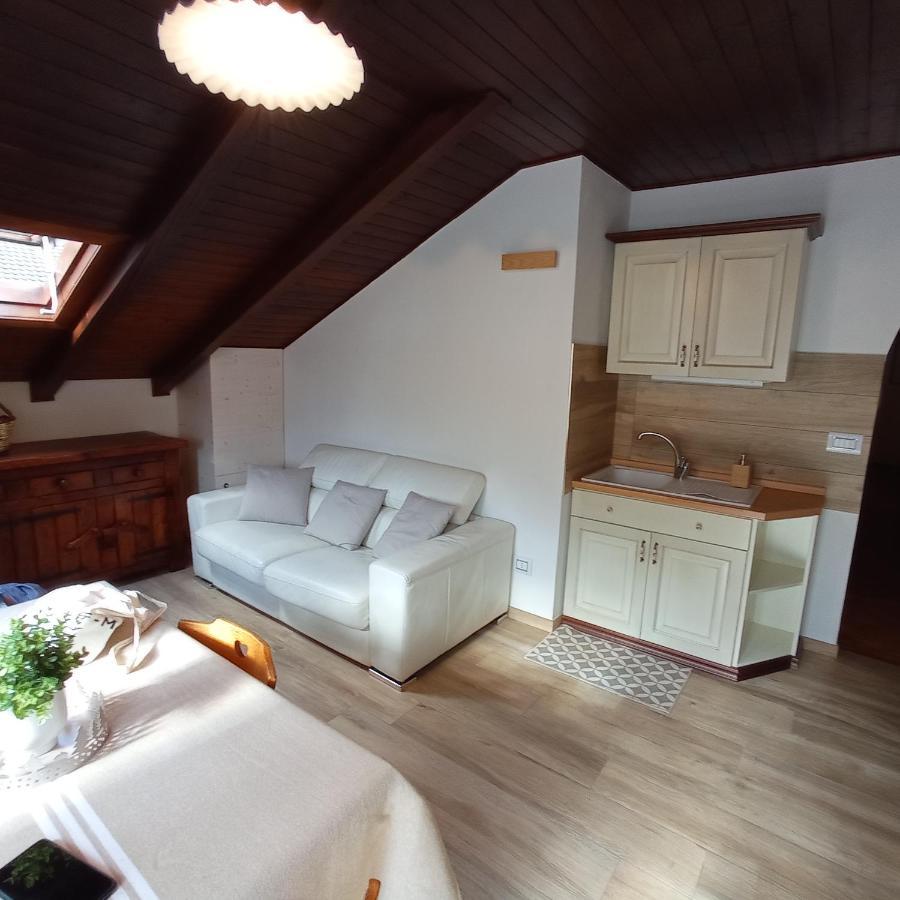 La Mansarda Di Sabina. Apartment เฟียรา ดี พรีเมียโร ภายนอก รูปภาพ