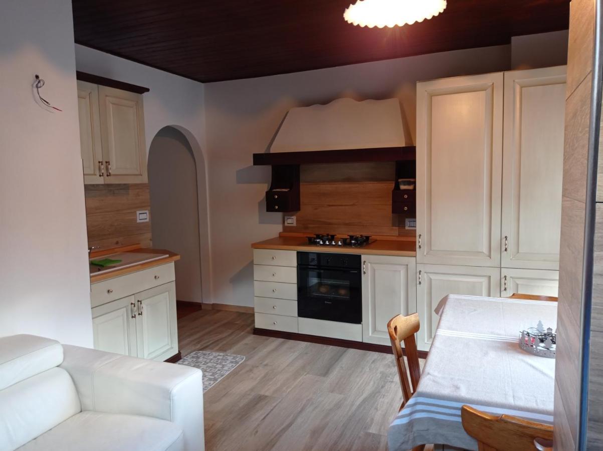 La Mansarda Di Sabina. Apartment เฟียรา ดี พรีเมียโร ภายนอก รูปภาพ