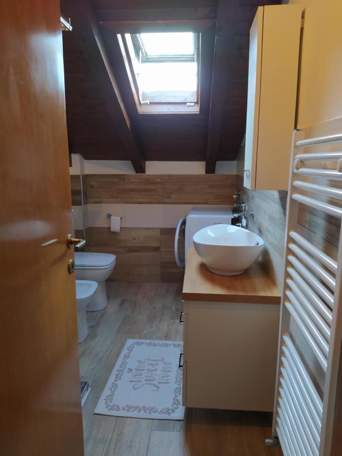 La Mansarda Di Sabina. Apartment เฟียรา ดี พรีเมียโร ภายนอก รูปภาพ