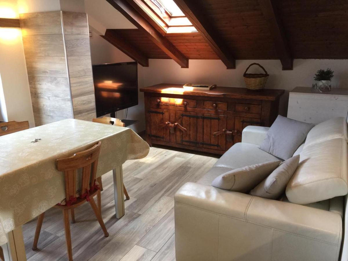 La Mansarda Di Sabina. Apartment เฟียรา ดี พรีเมียโร ภายนอก รูปภาพ